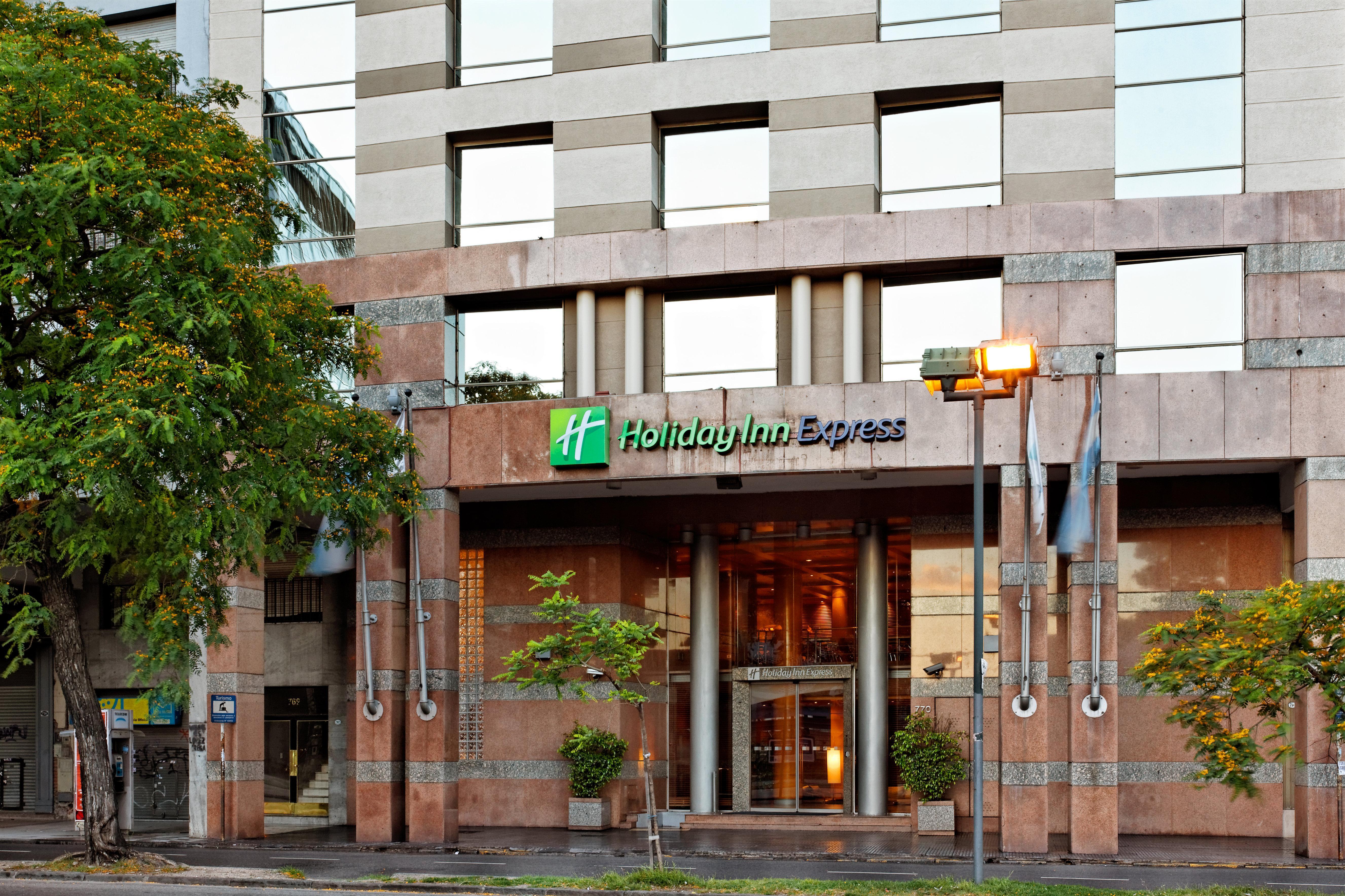 Holiday Inn Express Puerto Madero, An Ihg Hotel Buenos Aires Bagian luar foto